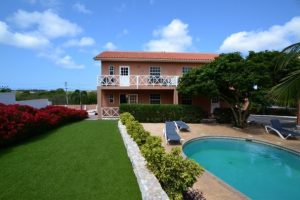 Tweede Huis op Curacao: Appartement in Bottelier met zwembad